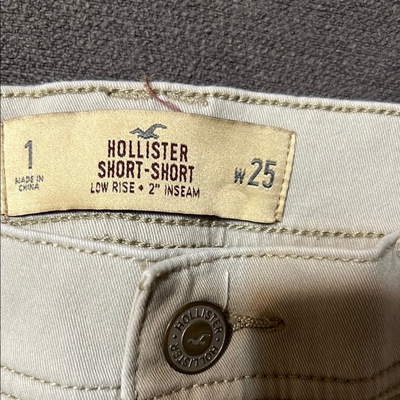 Women’s Hollister Khaki Jean Shorts Size 1 - Picture 2 of 4